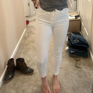 American Eagle White Jeans